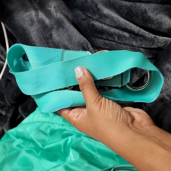 COACH TEAL (AQUA) DUFFEL BAG - Picture 13 of 14